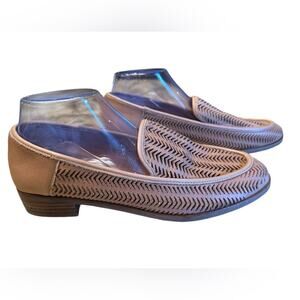 Lucky Brand Women’s Size 9.5 Perforated Leather Flats in a Natural Leather